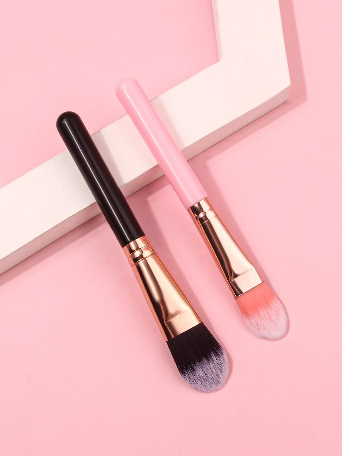 2PCS Flat Tongue Foundation Brushes – Soft Wool Fiber | Nixie