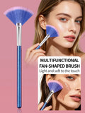 Fan Highlight & Contour Brush – Loose Powder Blending Tool