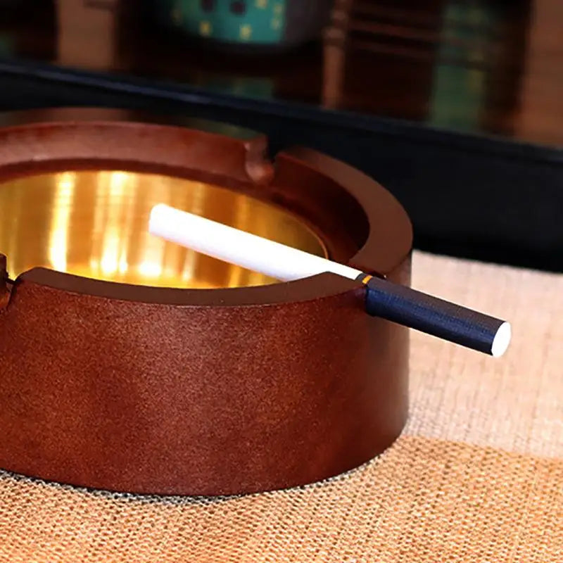 Natural Wood Ashtray with Lid – Iron Core, Square & Circle