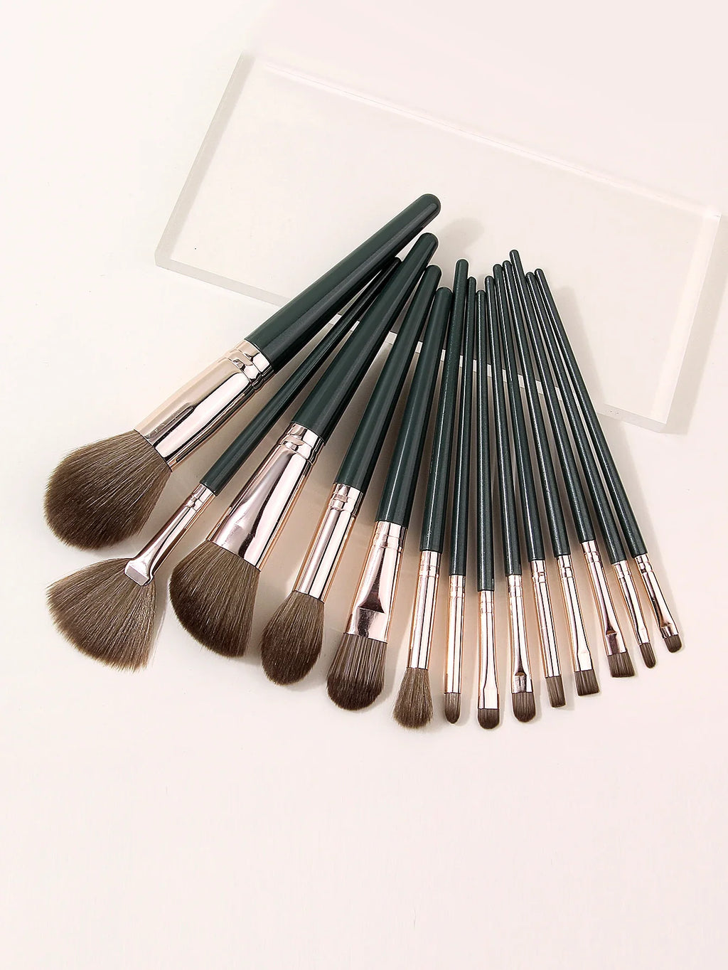 18-Piece Makeup Brush Set – Face, Eye, Sponges & Puffs Kit
