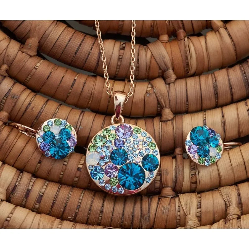 Women's Pendant Necklace & Earring Set – Silver or Rose Gold