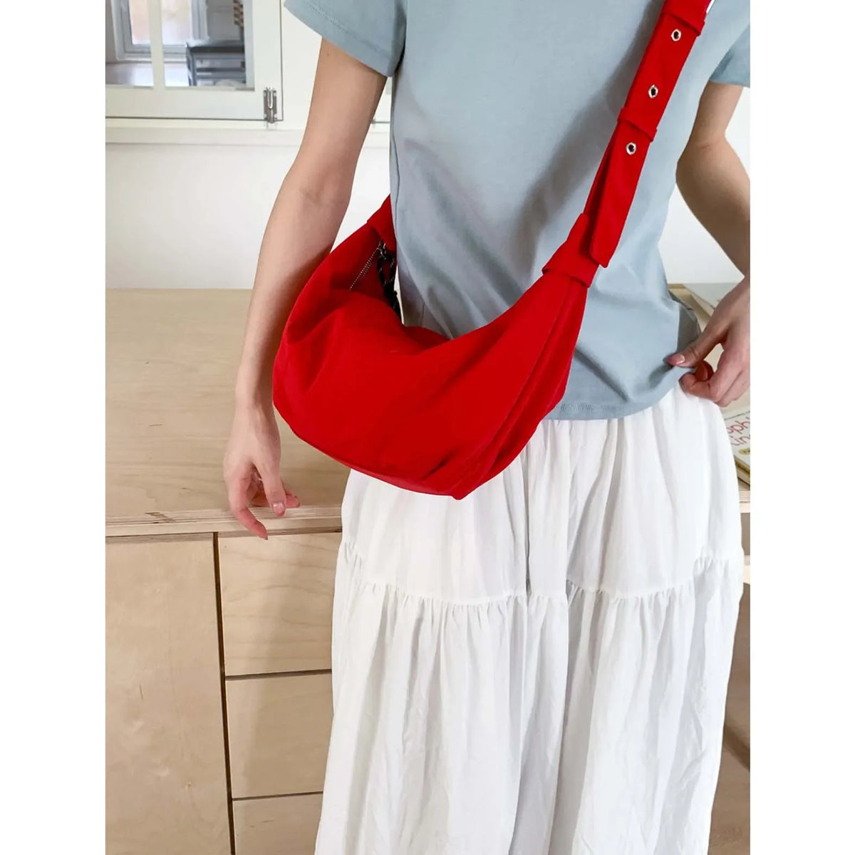 Women's Large Capacity Canvas Crossbody Shoulder Bag – Red