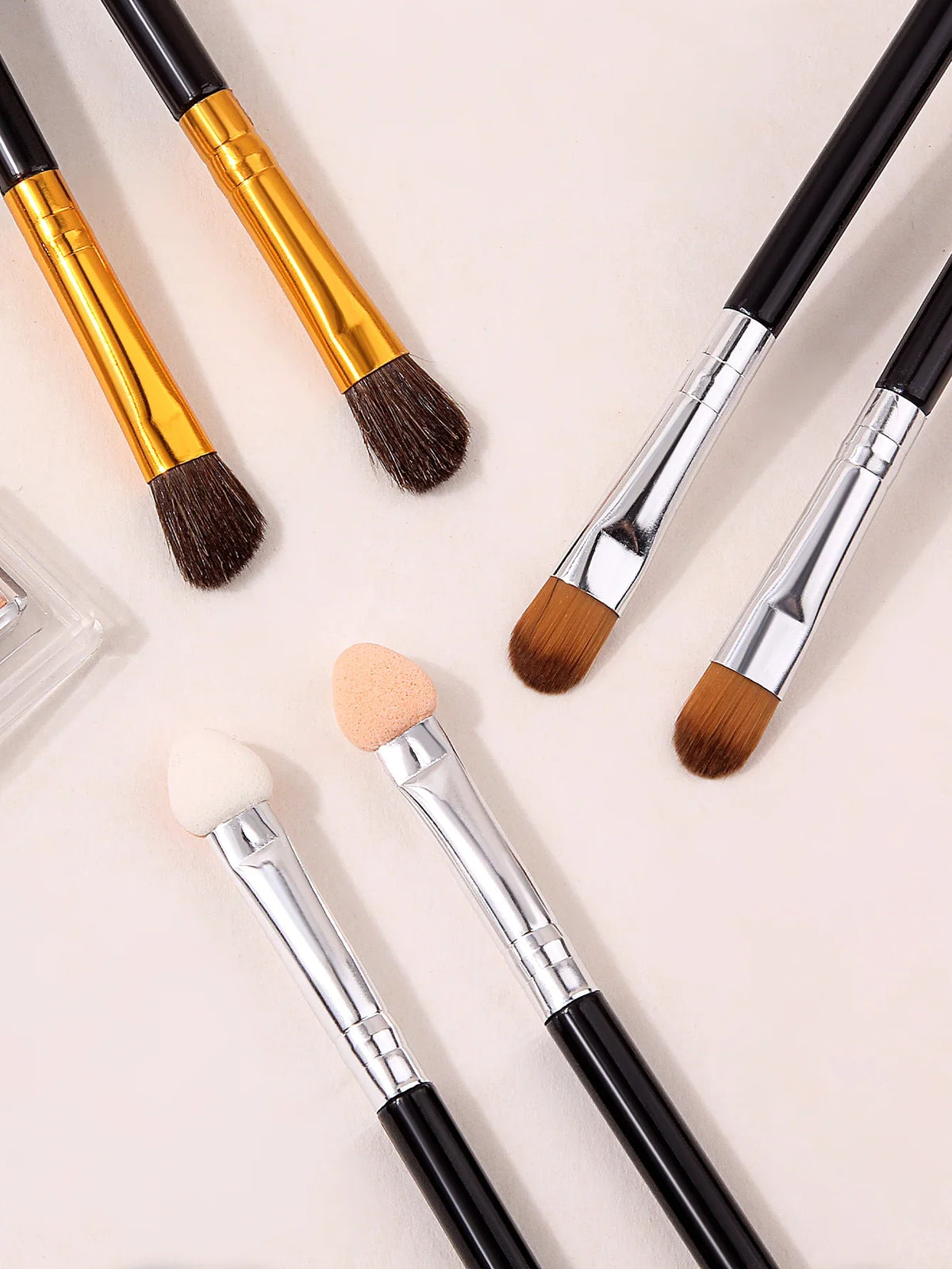 6-Piece Eyeshadow Brush Set – Soft Blending & Sponge Applicators
