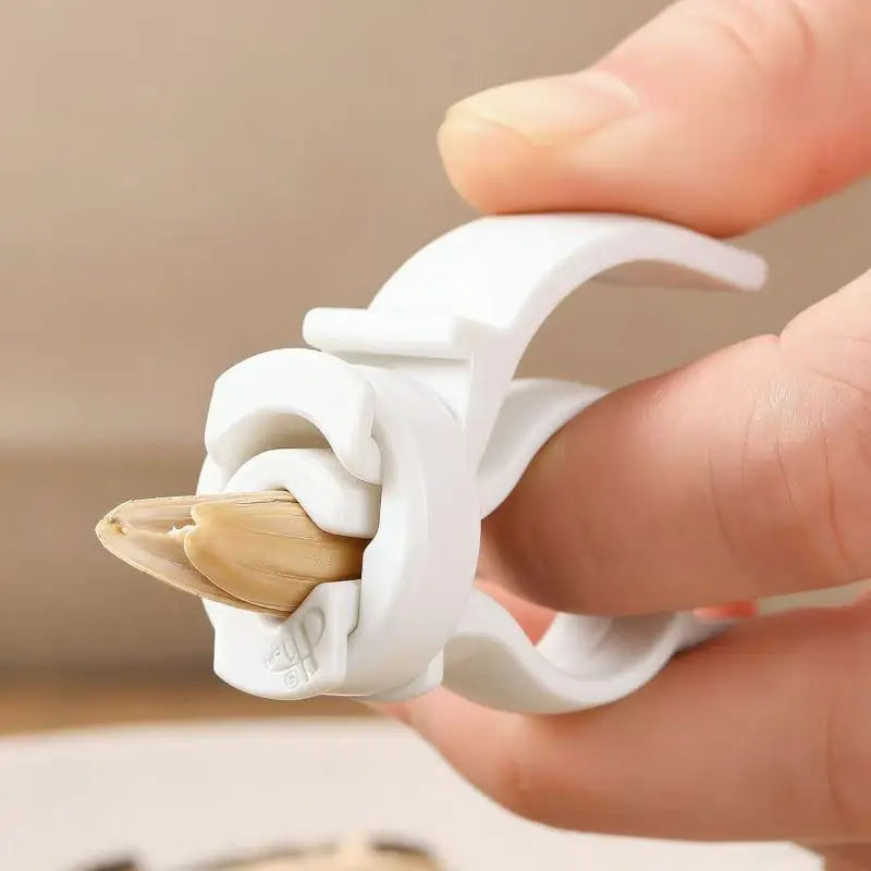 Sunflower Seed Cracker Pliers 2Pcs – Handheld Shell Peeler