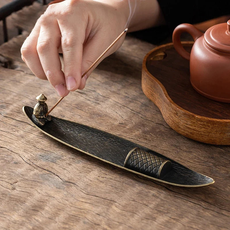 Long Leaf Incense Holder & Ash Catcher – Meditation Décor