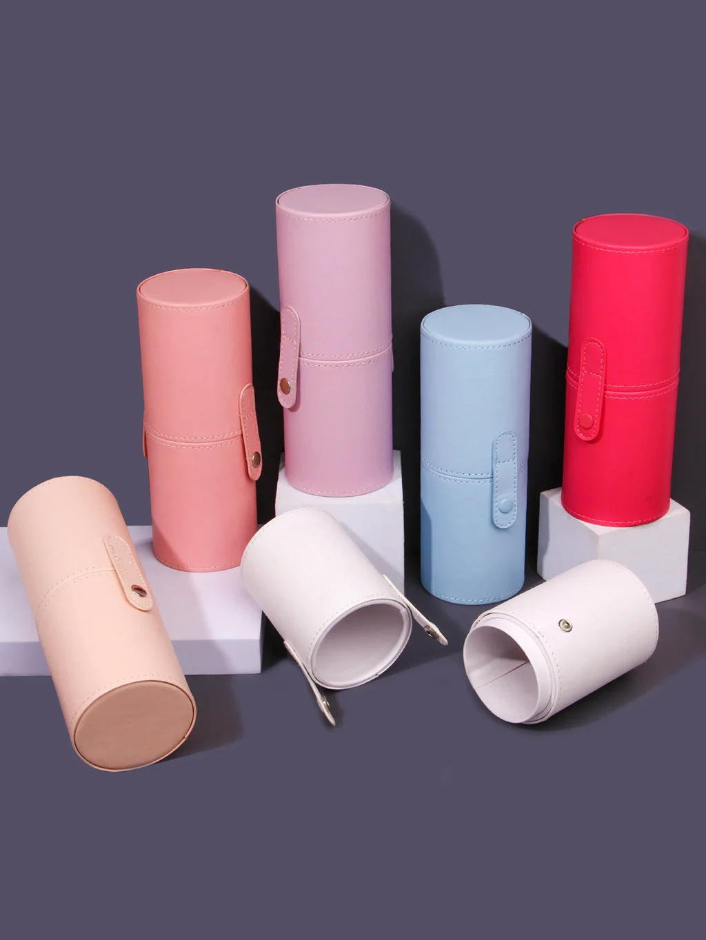 Portable Dustproof Makeup Brush Holder with Lid – Multi-Color