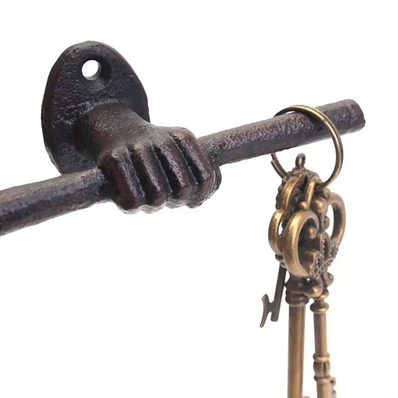 Vintage Iron Hat Hook – Decorative Wall Hanger for Home