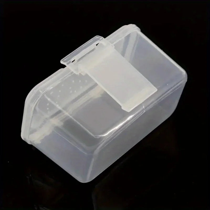Portable Waist Hanging Fishing Bait Box – Worms & Insects