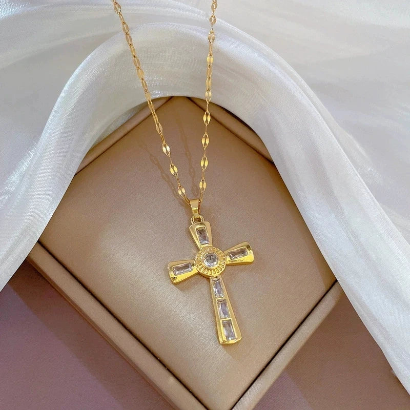 Women's Gold Cross Pendant Necklace – Stainless Steel Choker
