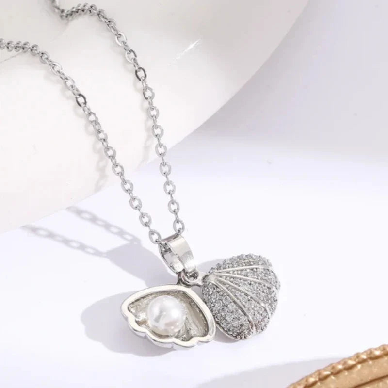 Women's Zircon Faux Pearl Copper Pendant Clavicle Necklace