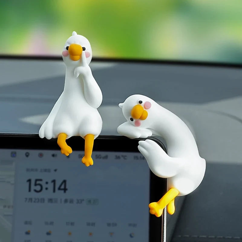 3D Resin Duck Ornament – Desk, Dashboard & Monitor Decor