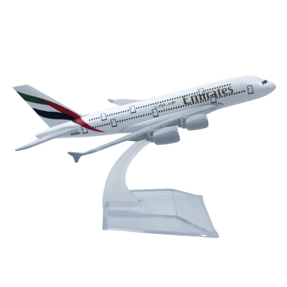 GOL Airlines Boeing B737 Diecast Model 1/246 Scale – 16cm