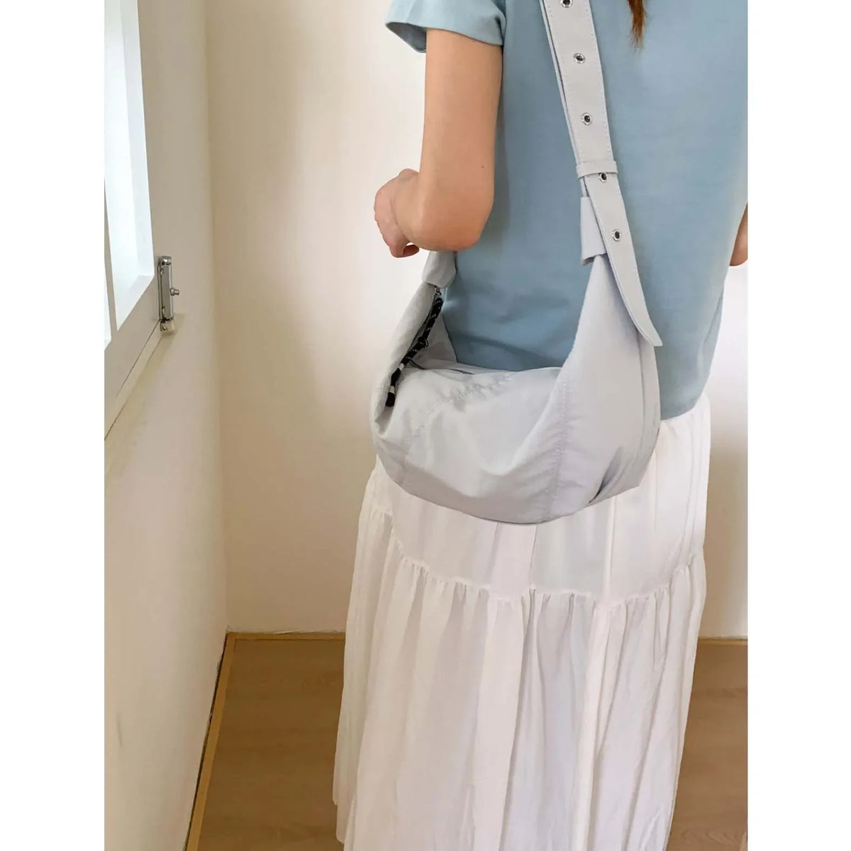 Women's Large Capacity Canvas Crossbody Shoulder Bag – Red