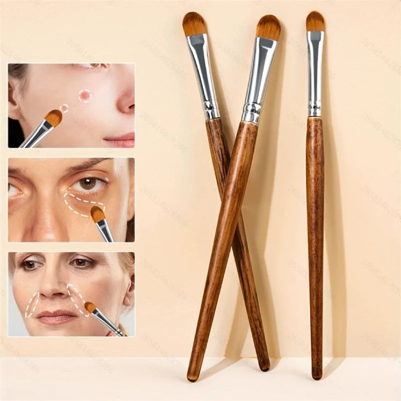 Solid Wood Handle Concealer Brush Set | Oval Flat Head