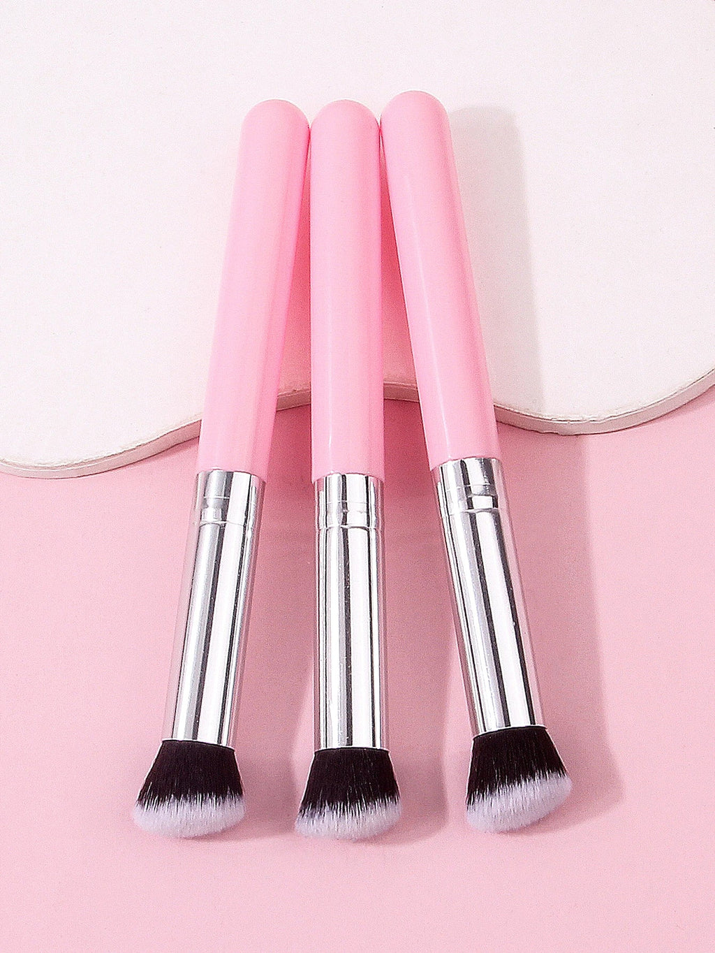 Round Head Blush, Concealer & Highlighter Brush Set of 3