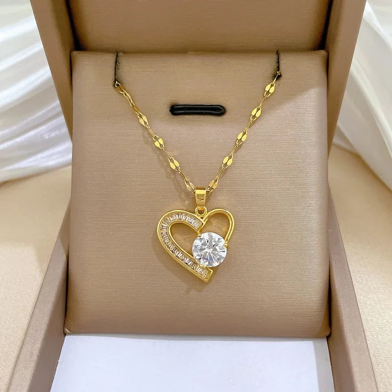 Women's Heart Pendant Necklace | Gold Minimalist Choker