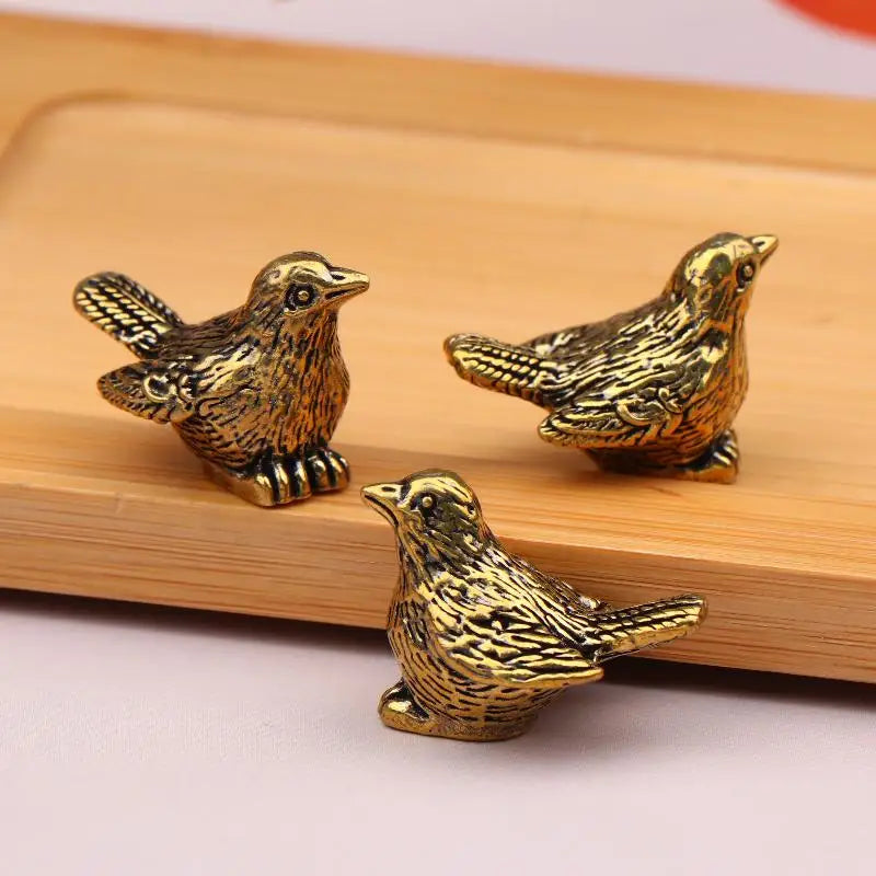 4pcs Mini Brass Bird Ornaments for Birdbaths & Garden Bowls