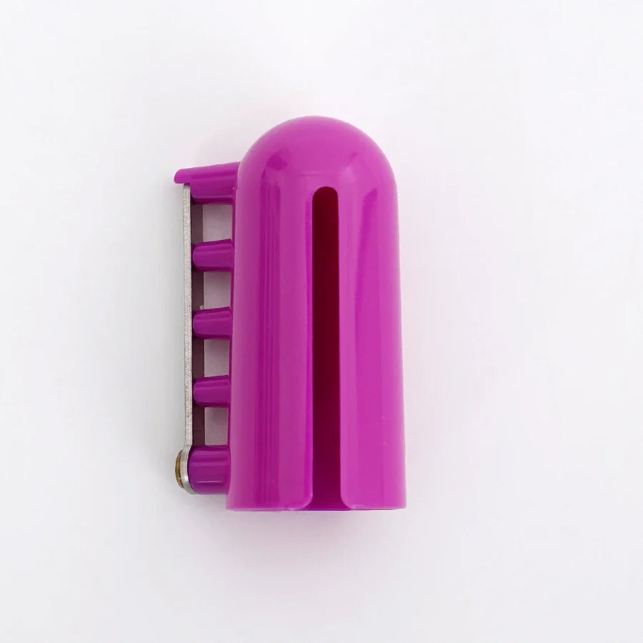 Knitting Finger Guards – Flip-Top Yarn Guide Rings & Separators