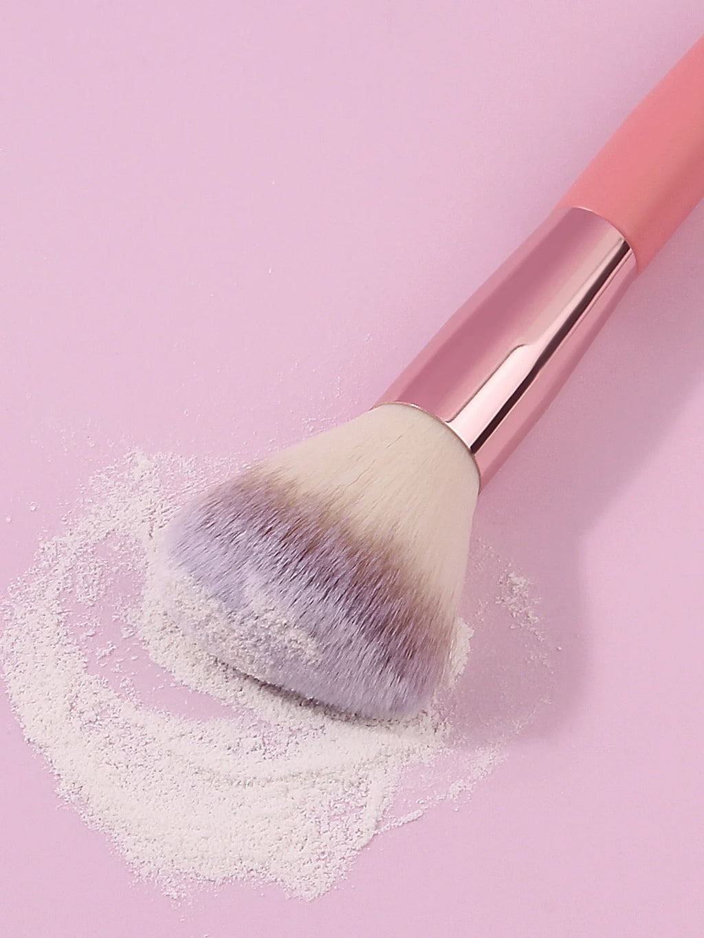 Pink Wooden Handle Makeup Brush – Blush, Contour & Highlighter