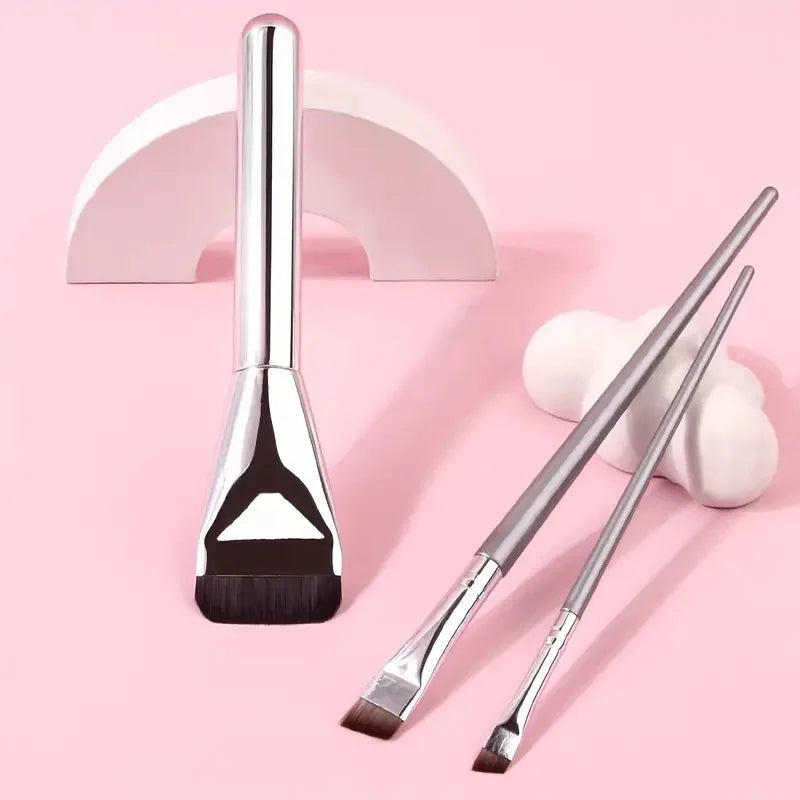 Ultra Thin Foundation & Blade Concealer Brush Set – 3pcs