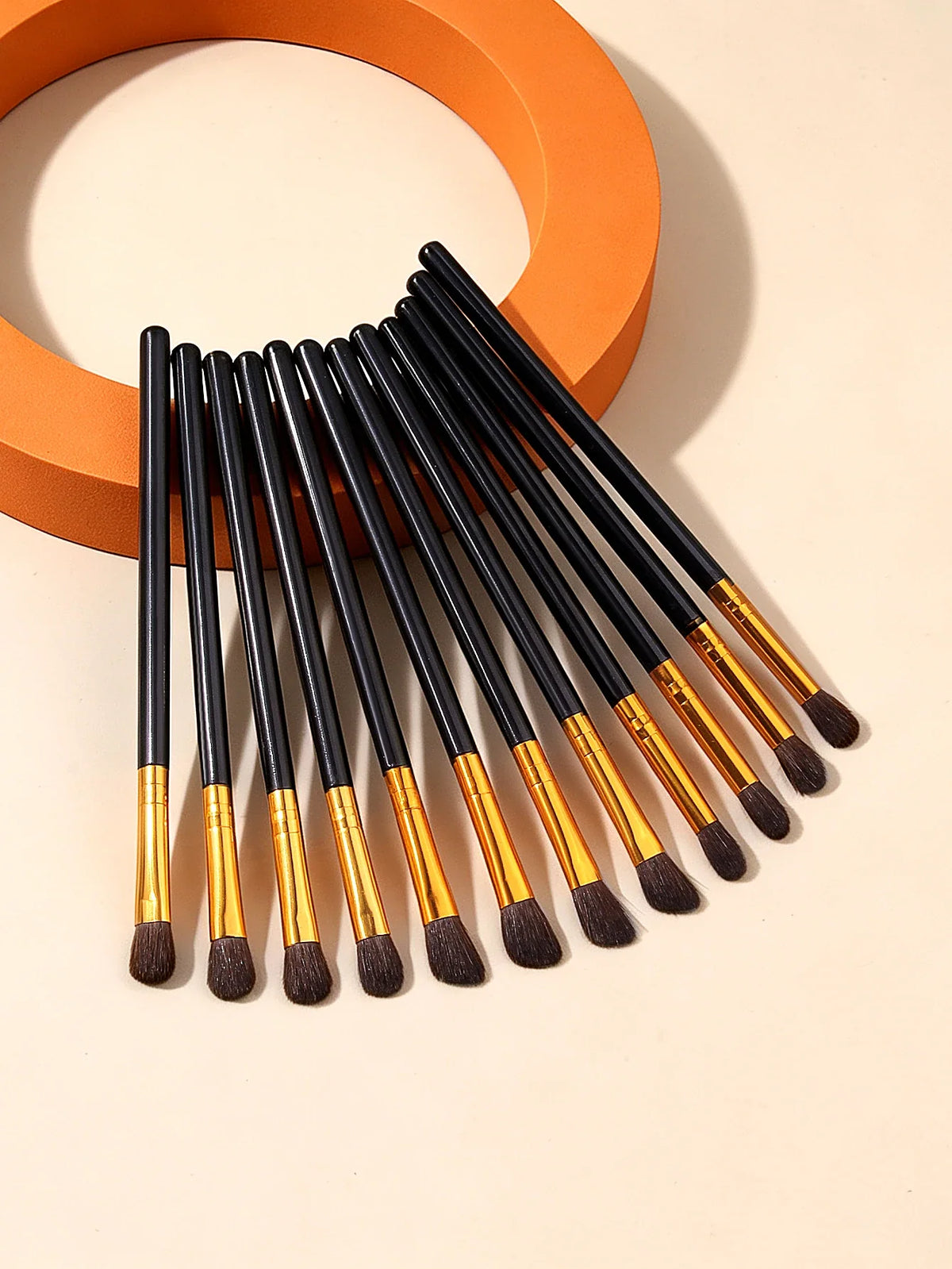 12-Piece Makeup Brush Set – Eyeshadow, Contour & Highlighter