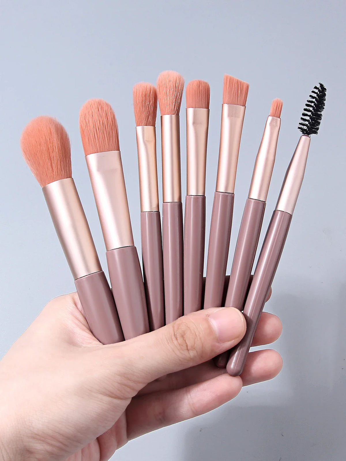 10-Piece Soft Fluffy Makeup Brush Set – Foundation & Blush