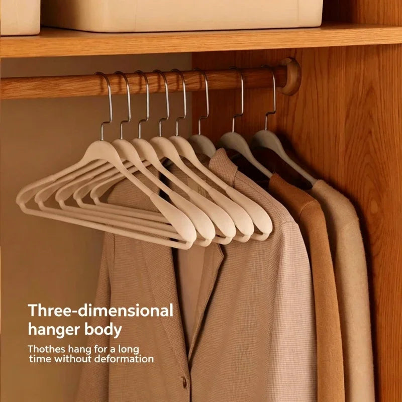 Heavy-Duty Wide Shoulder Metal Clothes Hangers – 5/10 Pack