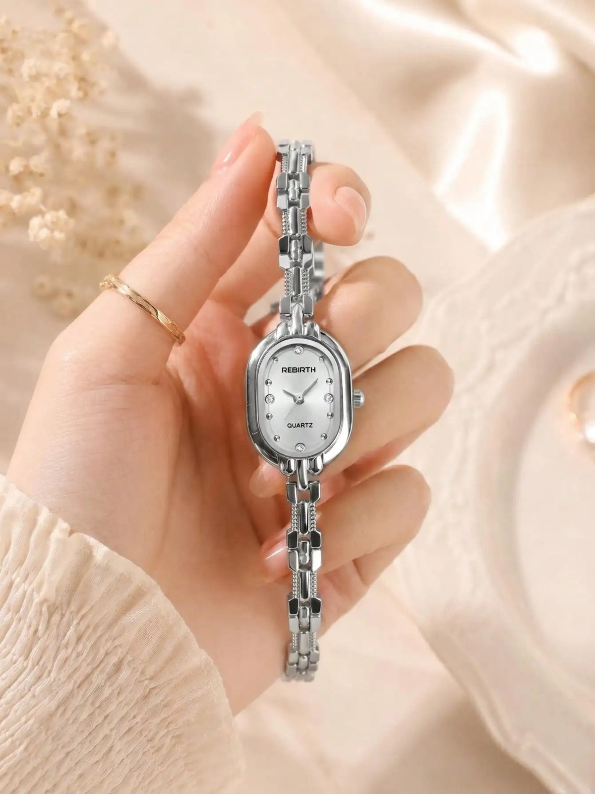 REBIRTH Women's Retro Oval Quartz Watch | Diamond Chain Band