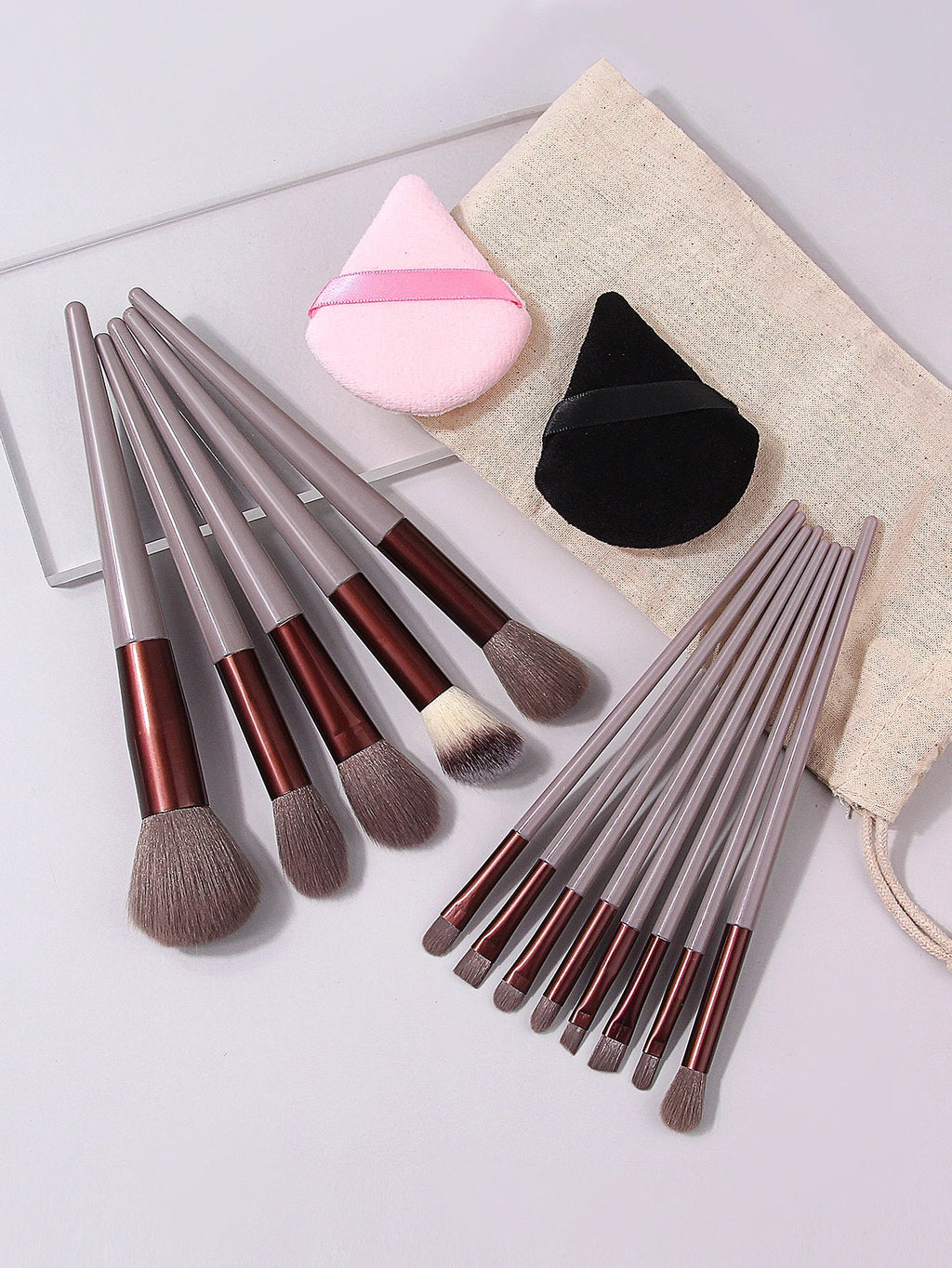 16-Piece Professional Makeup Brush Set with Bag | Nixie