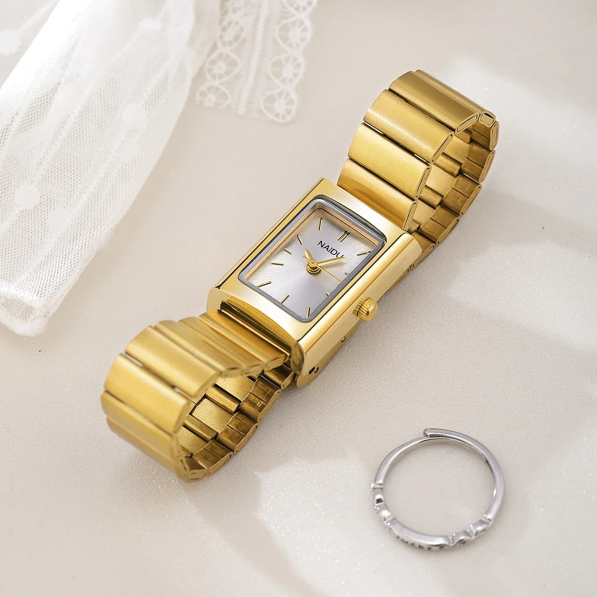 Women's Vintage Rectangular Quartz Watch – Steel Strap Retro