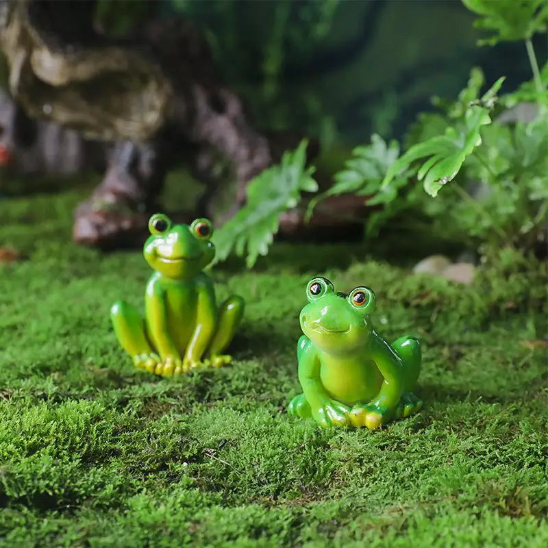 Resin Frog Hanging Ornament – Garden, Terrarium & Home Decor