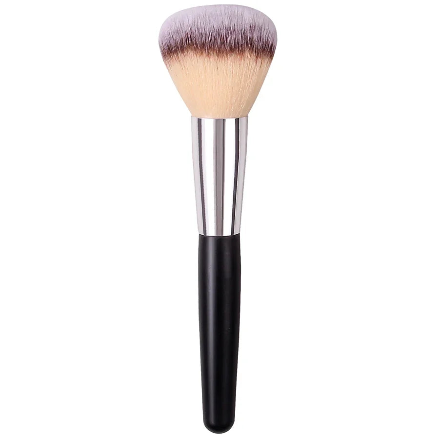 Fluffy Nylon Blush Brush with Wooden Handle – Makeup Brush