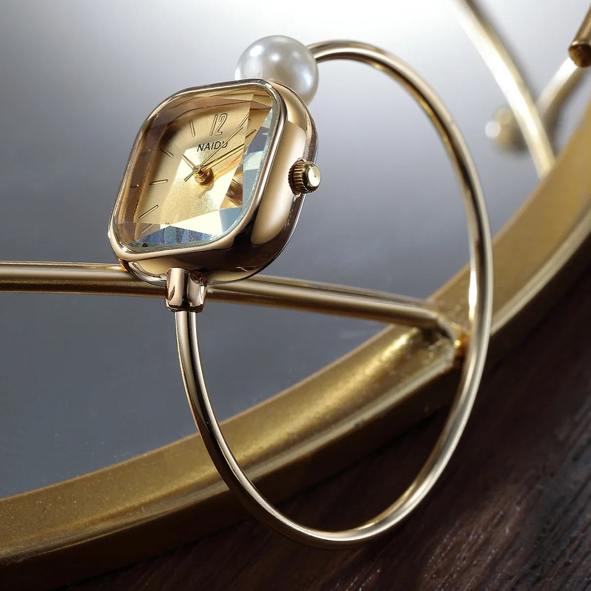Women's Retro Quartz Wristwatch – Simple Versatile Daily Wear