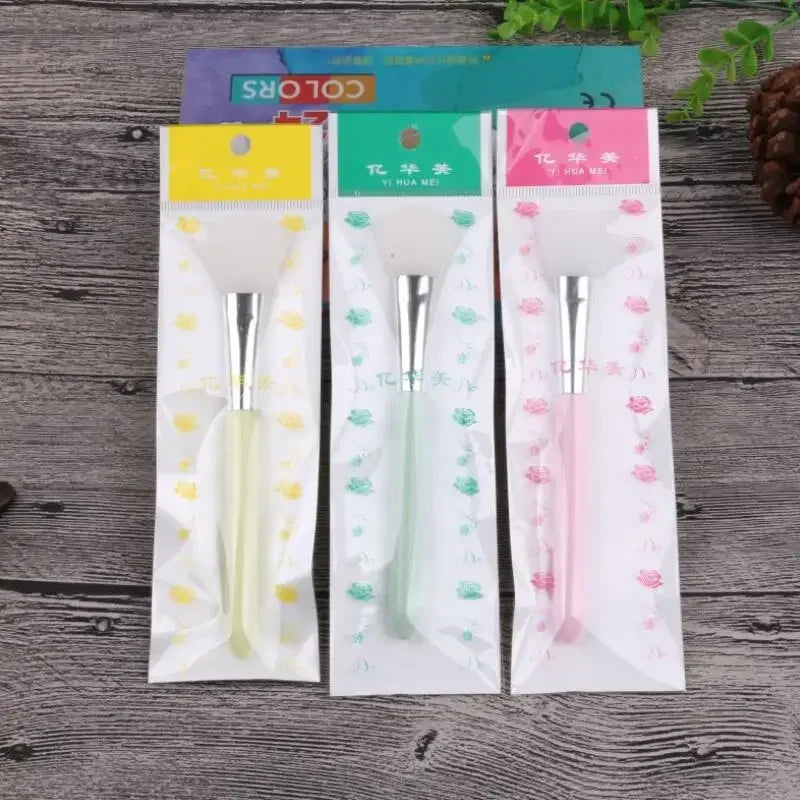 Silicone Face Mask Brush – Clay & Mud Mask Applicator Tool