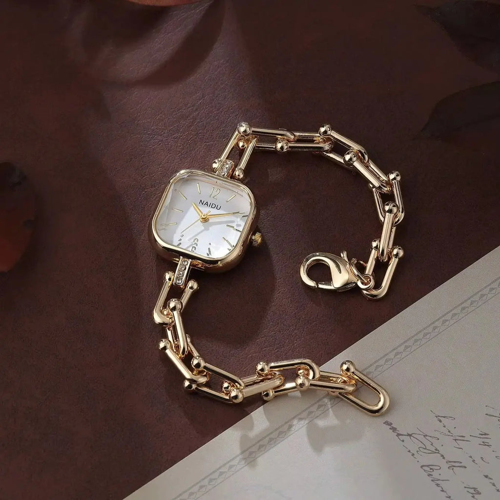 Gold Bohemian Retro Women's Quartz Watch – Roman Numeral