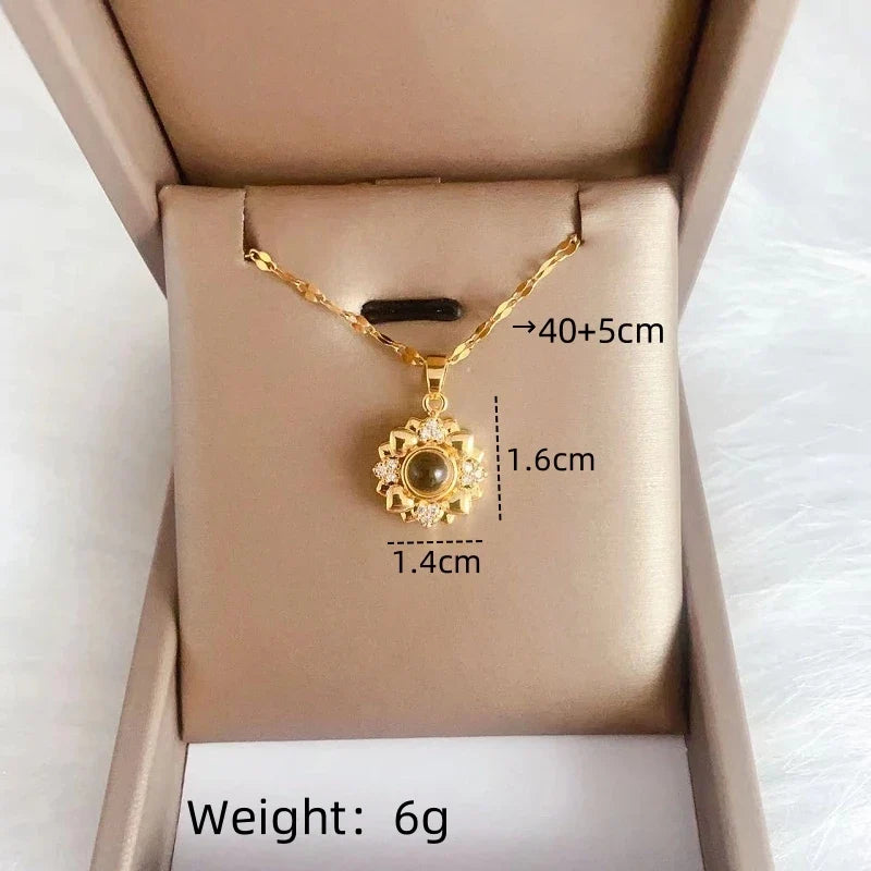 Women's Projection Pendant Necklace – "I Love You" Clavicle Chain