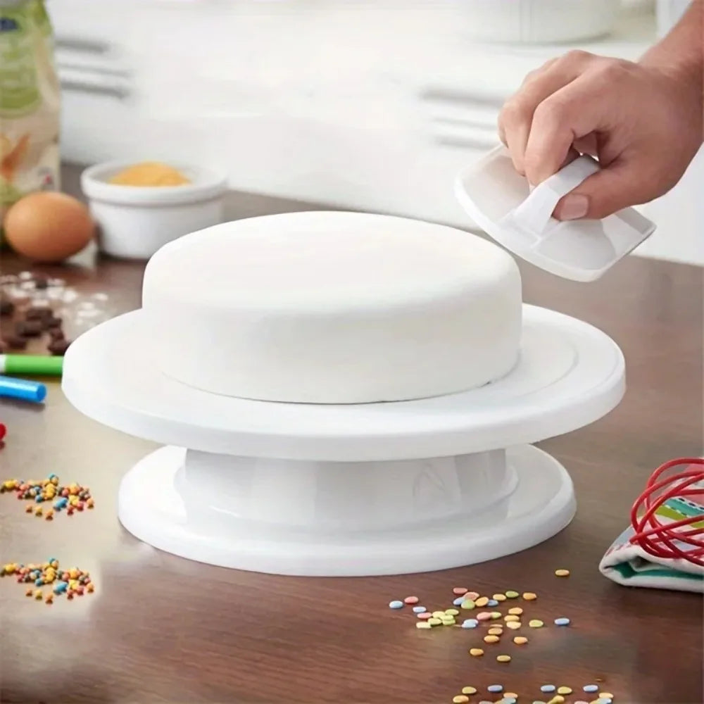 360° Cake Turntable Set – Scraper, Nozzles & Decorating Tools