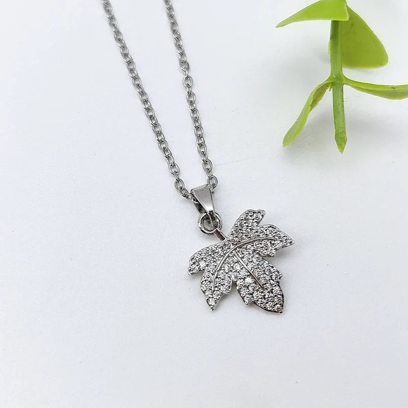 Zircon Leaf Pendant Necklace – Gold & Silver Clavicle Chain