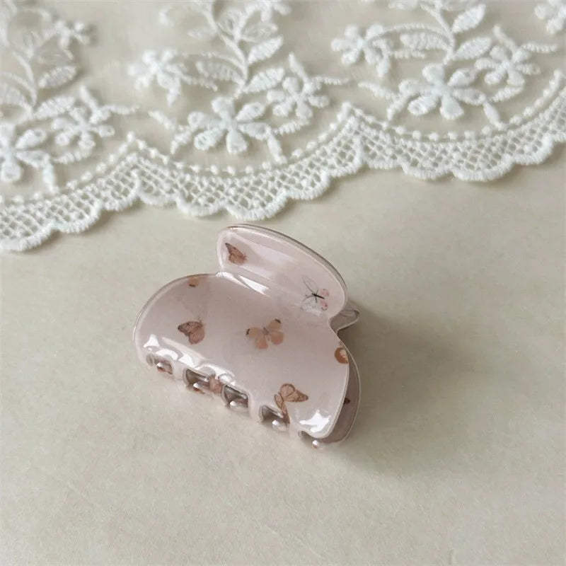 Retro Butterfly Acetate Hair Claw Clip – Elegant Shark Clamp