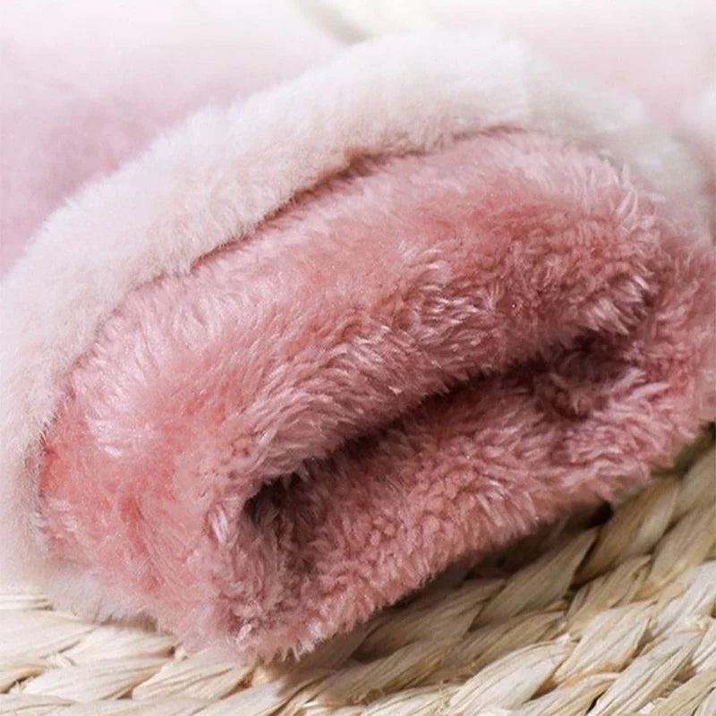 Women's Winter Fur-Lined Touchscreen Gloves – Warm & Windproof