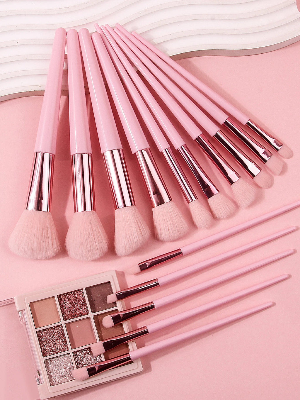 15-Piece Pink Makeup Brush Set with Storage Barrel | Nixie
