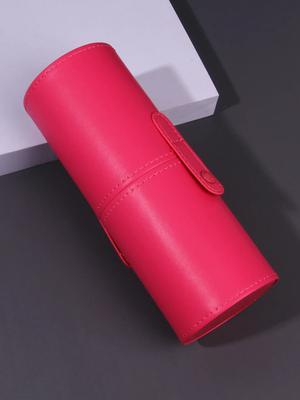 Portable Dustproof Makeup Brush Holder with Lid – Multi-Color