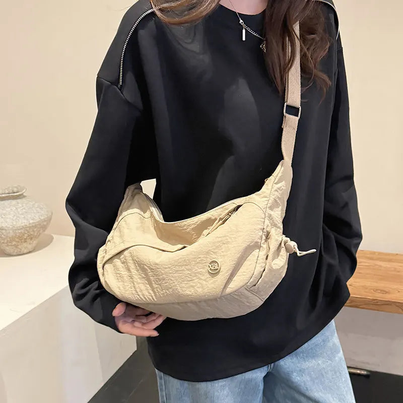 Women's Large Capacity Crossbody Dumpling Bag – Casual & Sporty