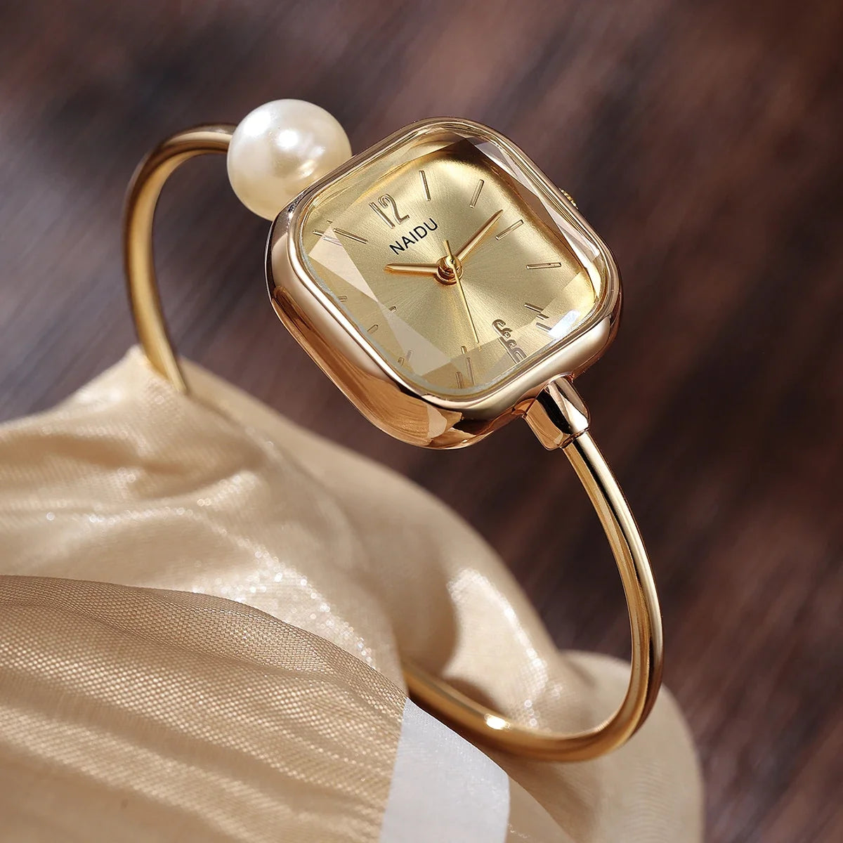 Women's Retro Quartz Wristwatch – Simple Versatile Daily Wear