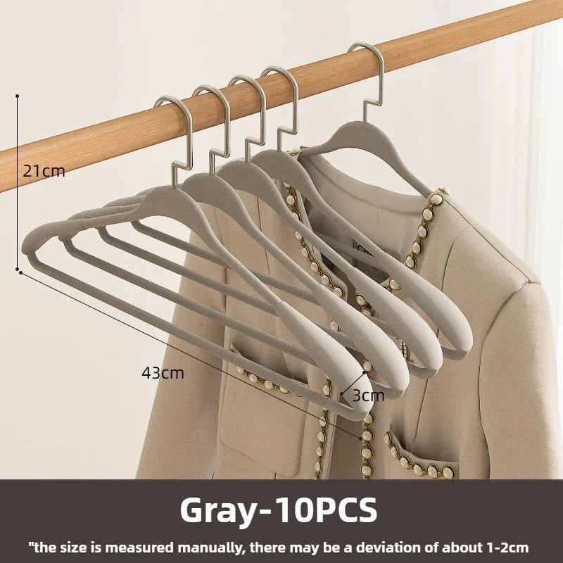 Heavy-Duty Wide Shoulder Metal Clothes Hangers – 5/10 Pack