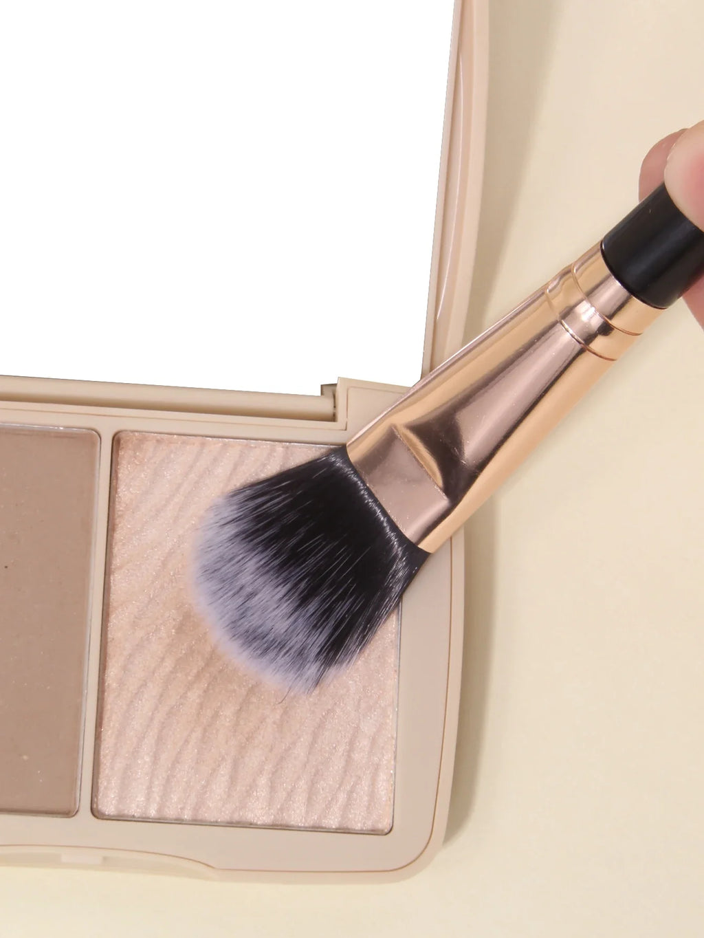 Nixie Foundation Concealer Contour Brush – Flawless Blending