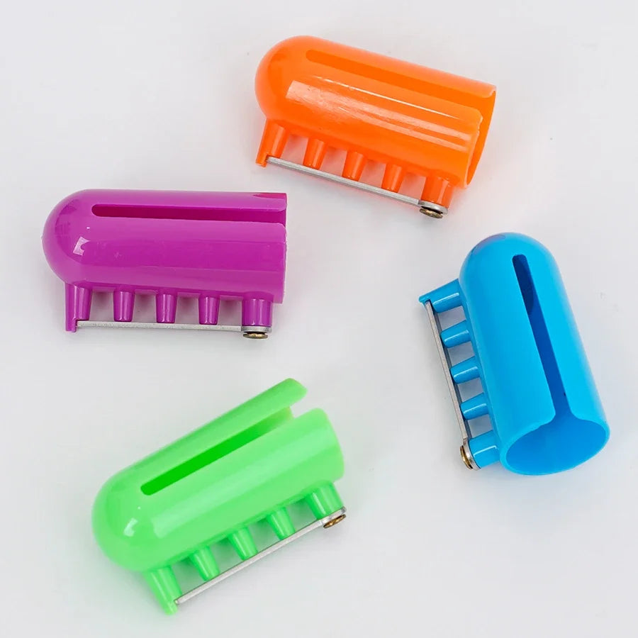 Knitting Finger Guards – Flip-Top Yarn Guide Rings & Separators