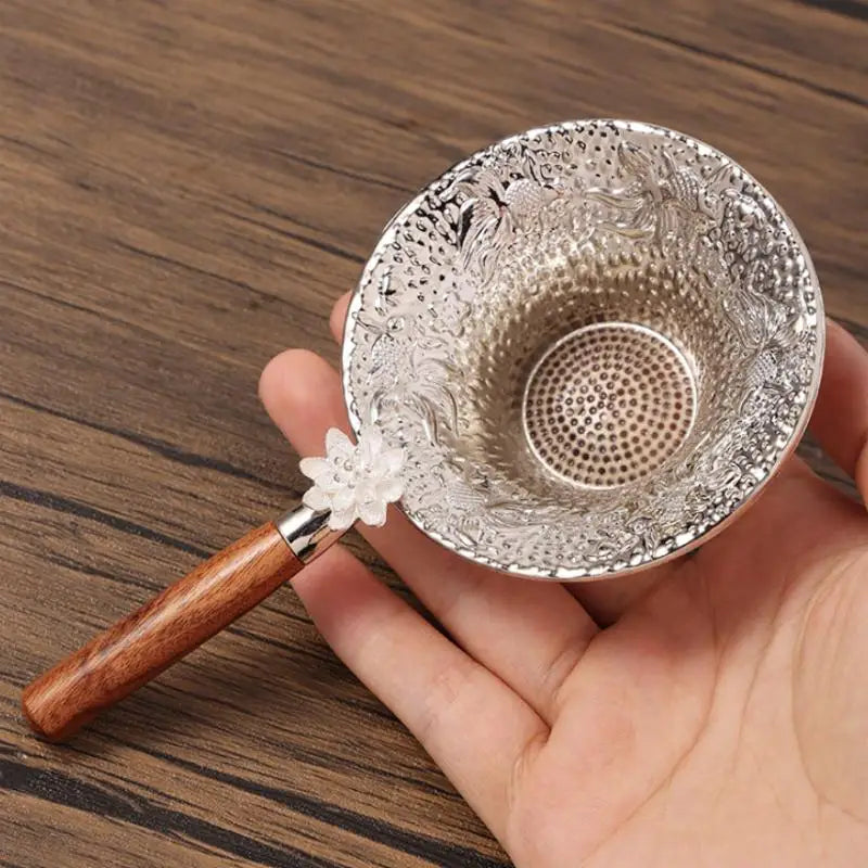 Wooden Handle Alloy Tea Strainer – Fine Mesh Loose Leaf Sieve