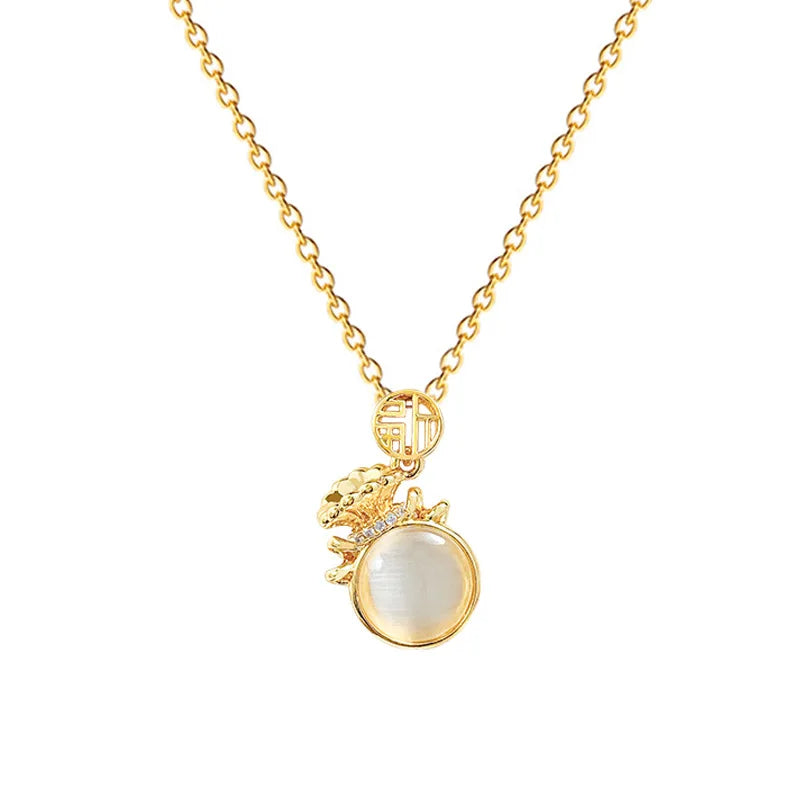 Women's Minimalist Gold Stainless Steel Pendant Necklace