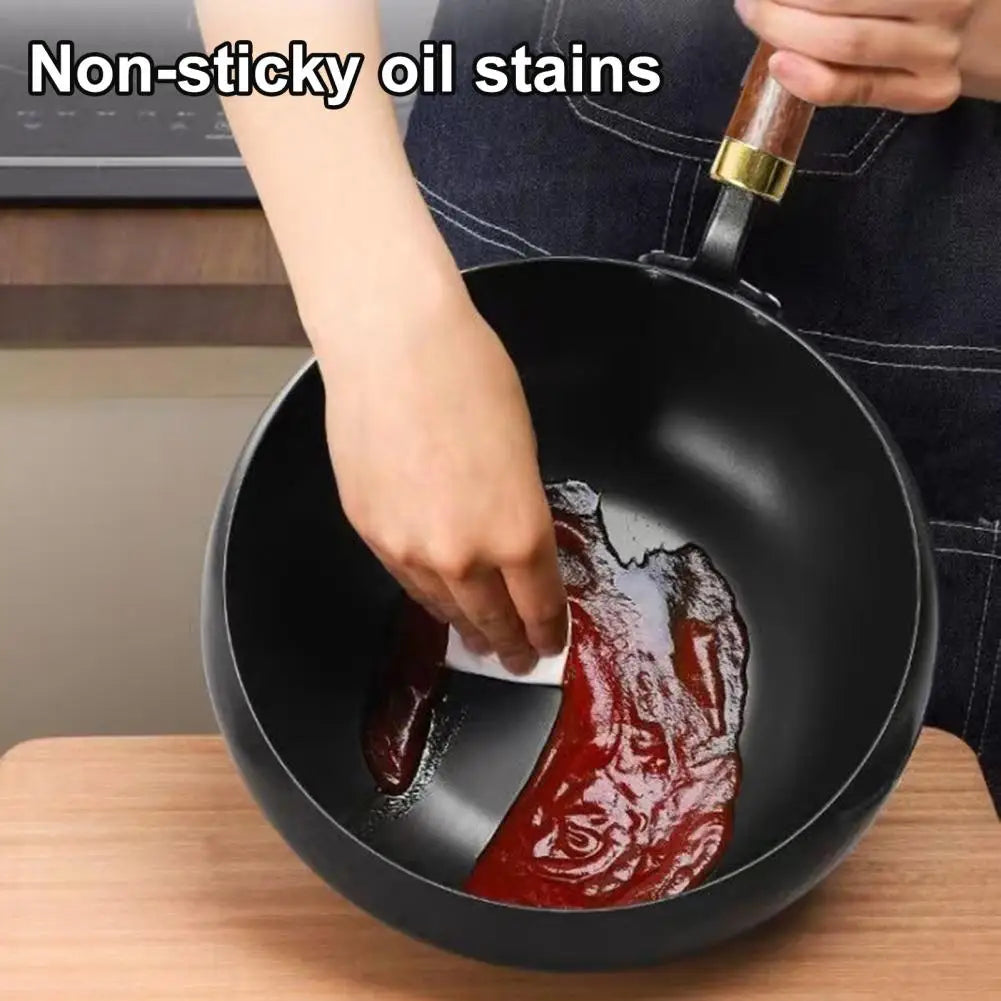 Forged Iron Wok with Wooden Lid – Nonstick, All Stovetops